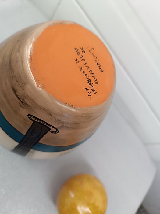 Pote Barro. Pintado à mão. 19 cm. Novo