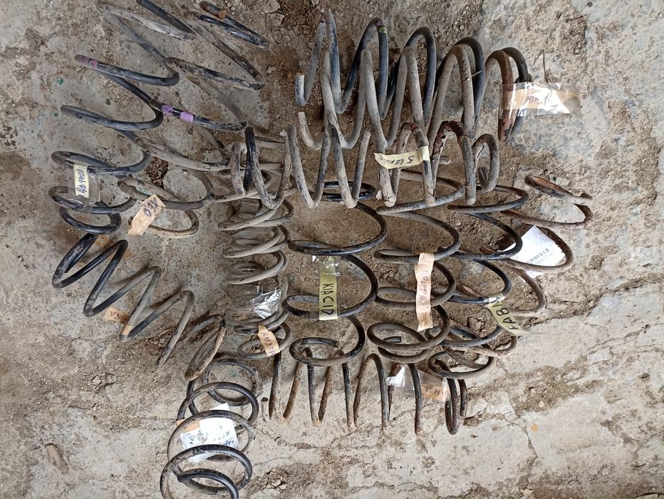 Пружини на авто б,у та інше