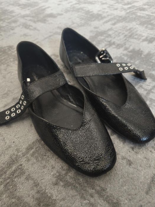 Sprzedam czarne buty baletki