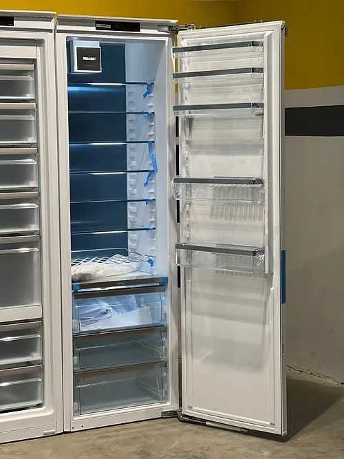 MAX Side by side MIele морозильна  FNS 7794 E та холодильник K 7773 D.