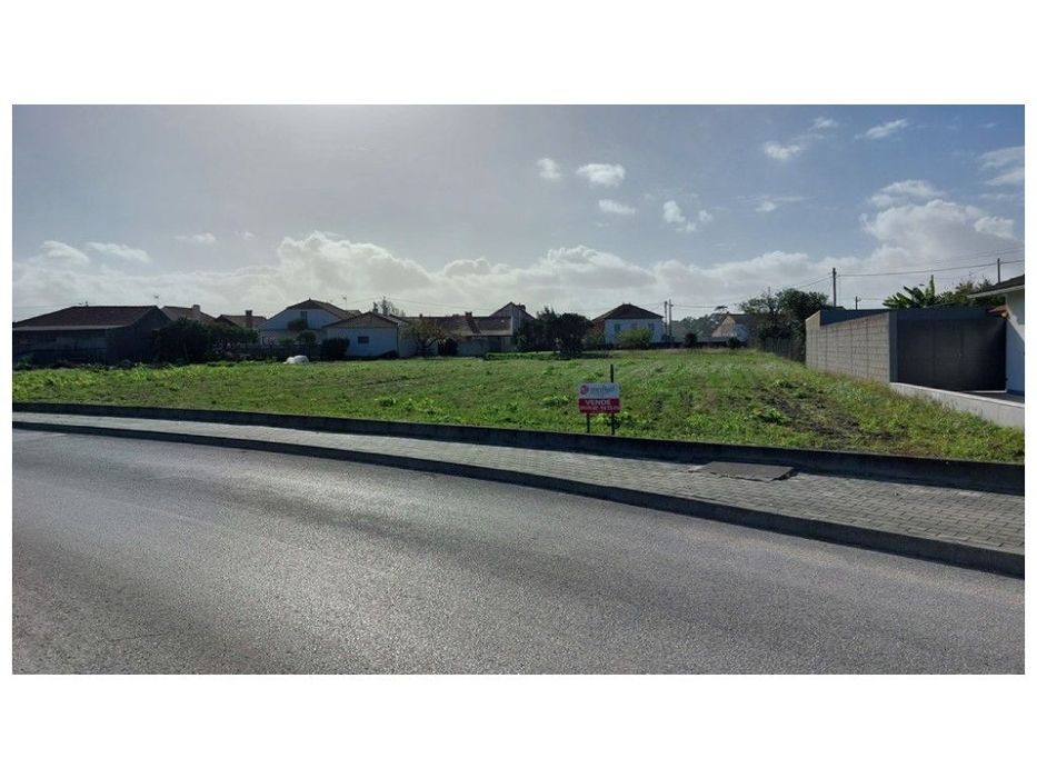 Excelente terreno para construção na zona de Carvide - Outeiro da F...
