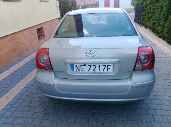 Toyota   AVENSIS