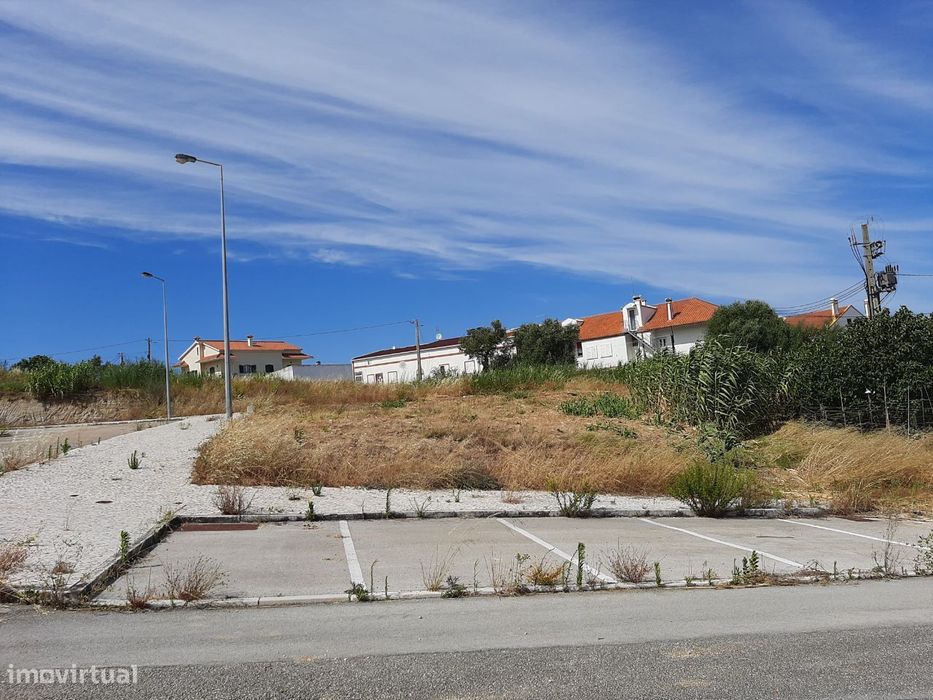 Lote de Terreno para Habitação Coletiva, Alenquer — Alenquer (Santo Estêvão E Triana), Lisboa