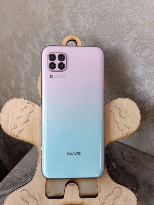 Huawei p40 lite (6/128)