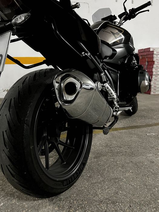BMW R1200R LC(2018) – O Puro Prazer do Motor Boxer com Quickshifter