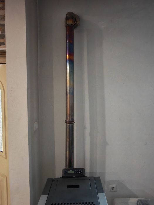 Salamandra pellets 11kw usada 1 ano