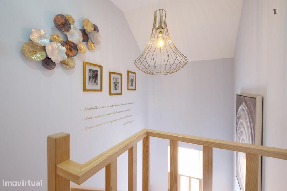 Estúdio - localizado em Montes Claros Coimbra