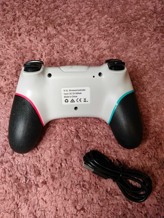 Kontroler bezprzewodowy do konsoli Nintendo Switch model SW001