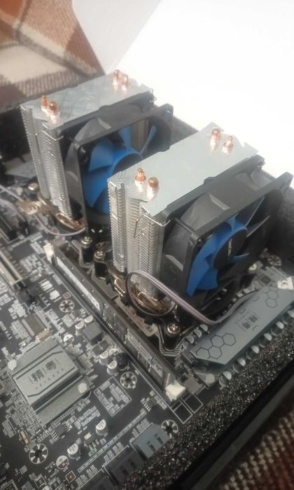 Материнська плата серверна на 2 процесори intel xenon