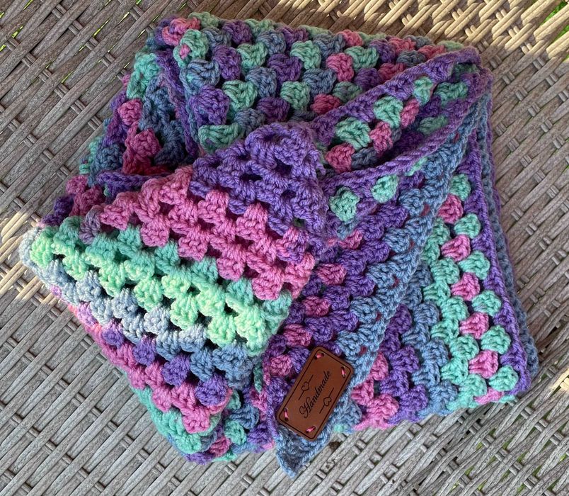 CHUSTA HAND MADE ręcznie robiona na szydełku