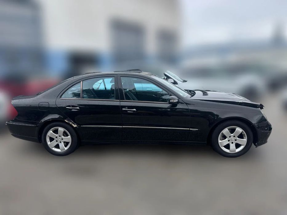 Mercedes W211 E220 CDI de 2002 para peças
