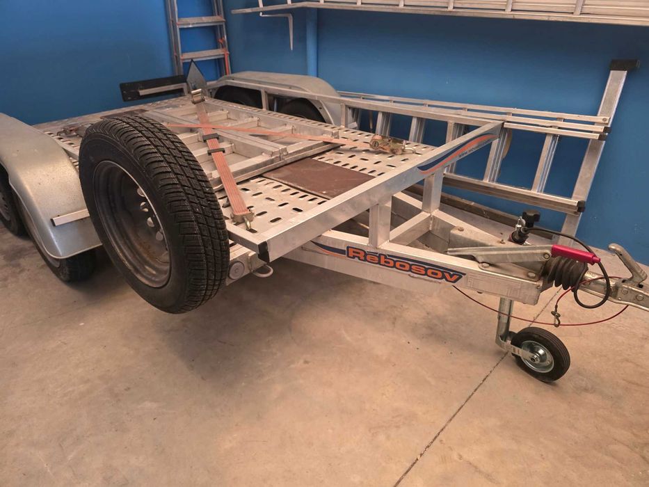 Atrelado 1500KG 2 eixos