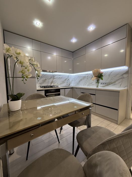 Продаж 2кім., новобудова, площа 46м, мебді техніка, 6/10 пов.