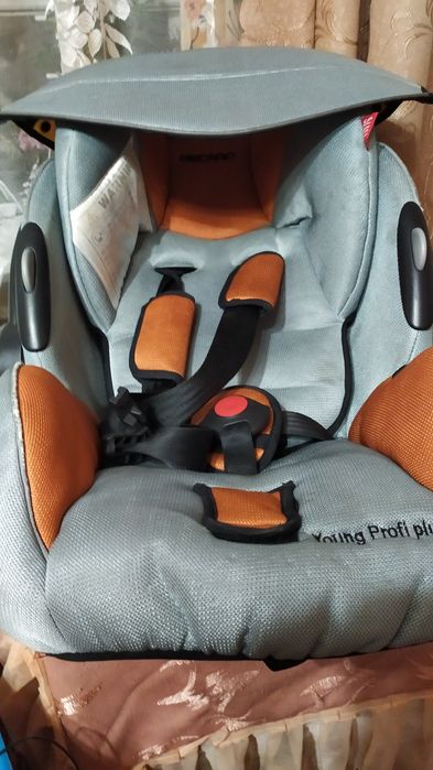 Дитяче автокрісло Recaro Young Profi plus 0-13кг