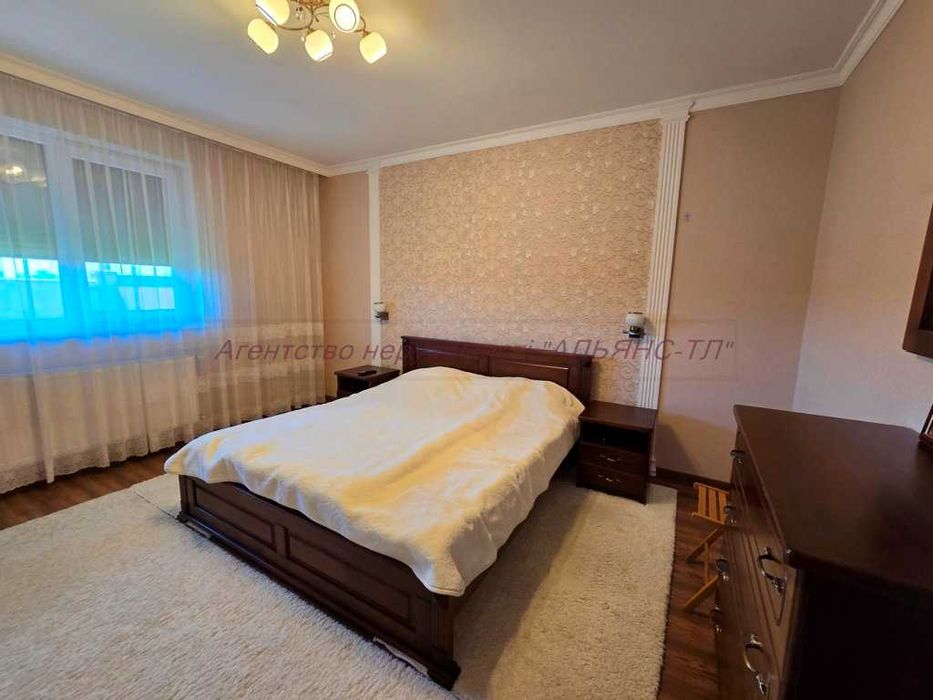 Будинок з ремонтом та меблями , вільний , 9 сот