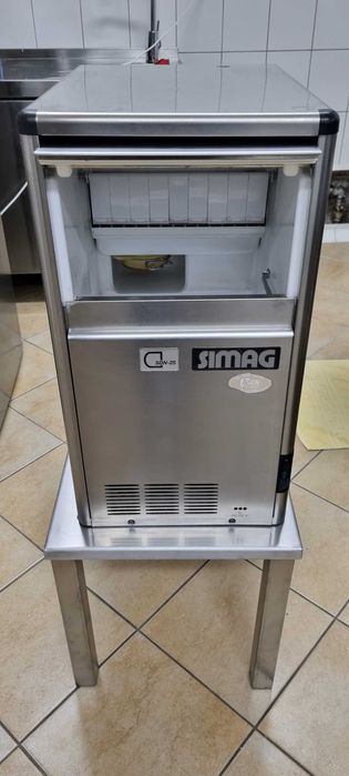 Sprzedam Kostkarkę do lodu