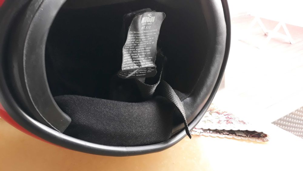 Capacete Integral para Motas Marca Kiwi, SUIÇO, NOVO, Nunca foi usado,, vendo um capacete 20 euros