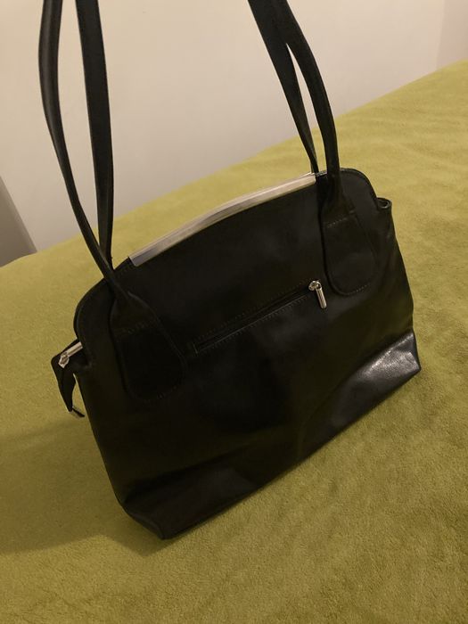 Elegancka torebka damska, czarna skórzana