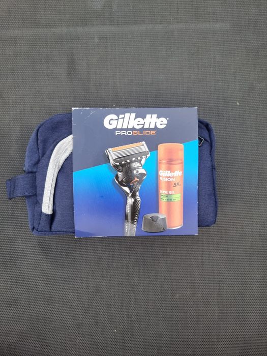 Gillette dwa zestawy prezentowe
