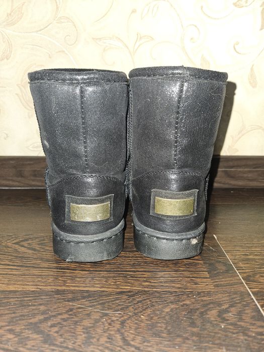 Женские угги в хорошем состоянии