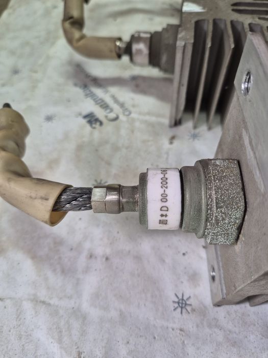 Radiatory  i diody prostownicze