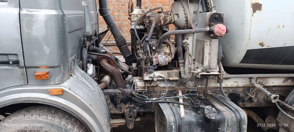 Автобетонозмішувач МАЗ