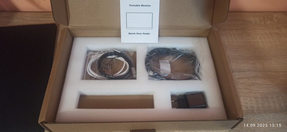 Monitor przenośny 15.6