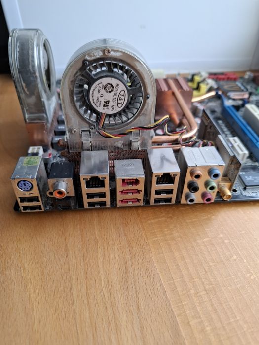 ASUS P5K Premium | Продаж материнської плати