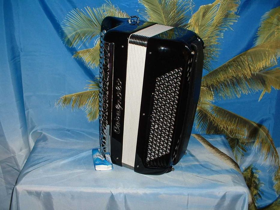 Avenda Acordeao G , N. 97