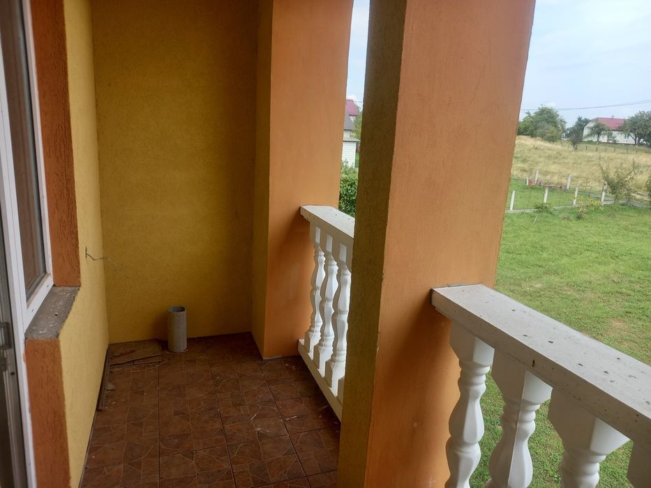 2-поверхова хата в с. УЛИЧНЕ