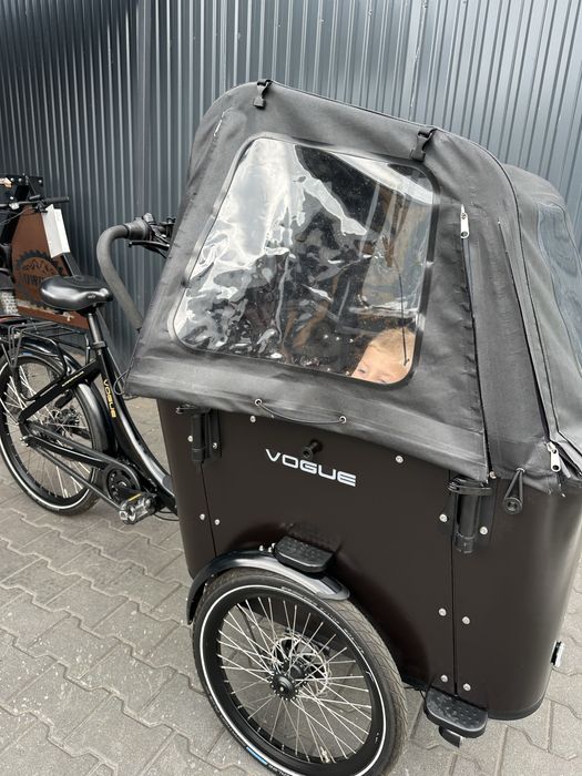 Elektryczna riksza renomowanej marki Vogue