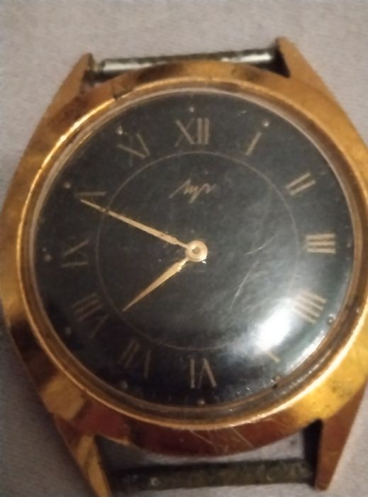 Годинник Луч.        .