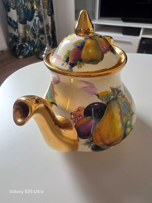 Porcelanowy imbryk Baron China