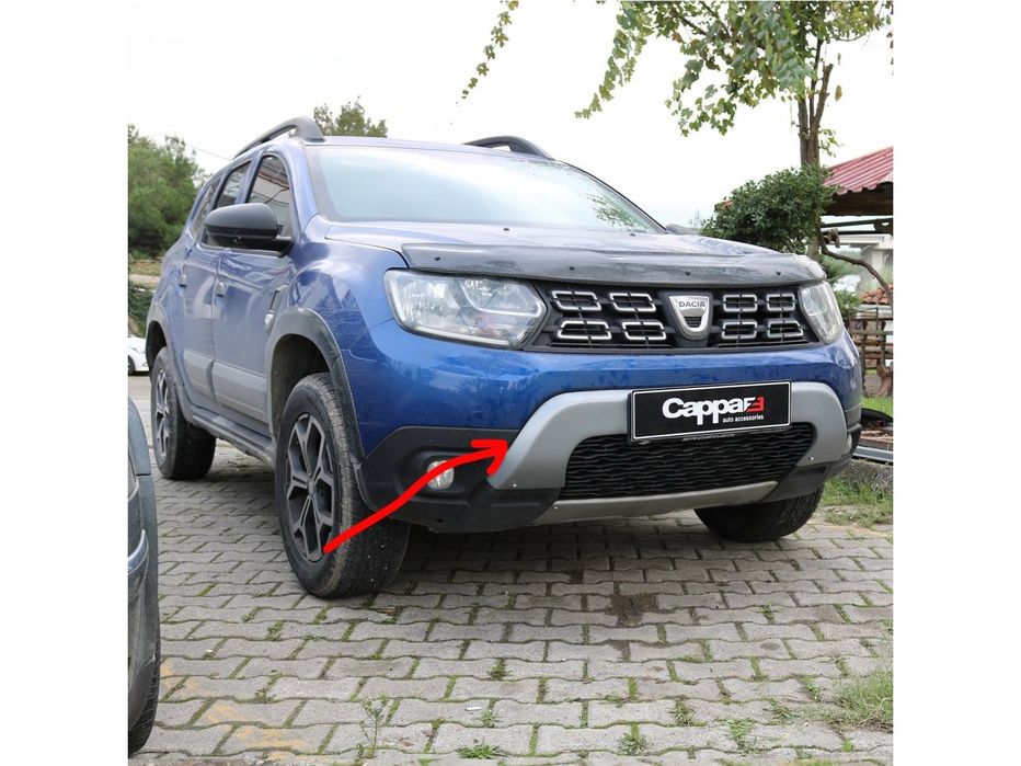 Renault Duster 2018-2024 Накладка на передній бампер верхня