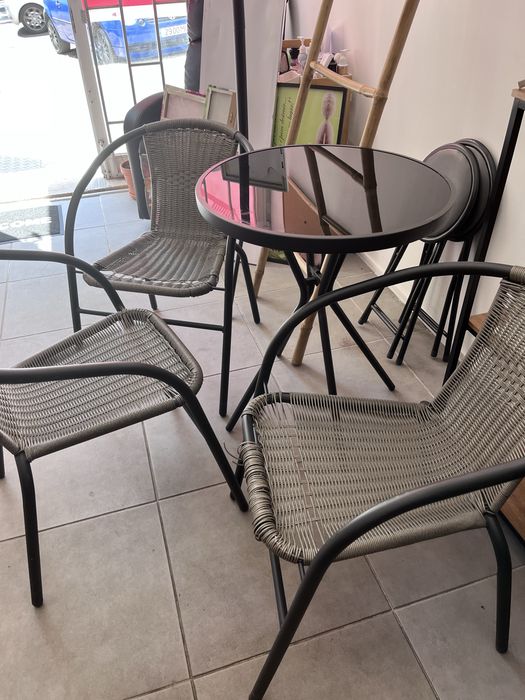 Conjunto mesa 4 cadeiras