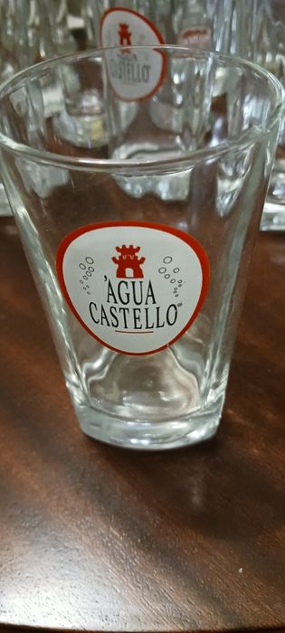 Loiças. Conjuntos de chávena de café chávena de meia de leite .copos