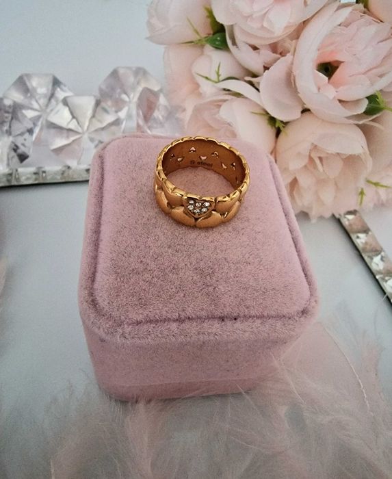 Obrączka dmuchane serduszka cyrkonie r. 8 stal chirurgiczna 316L cudo