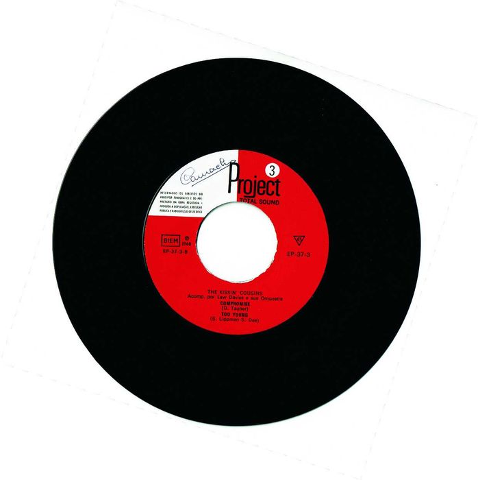 The Kissin' Cousins ‎– Hold Me +3 45 Rpm 7"