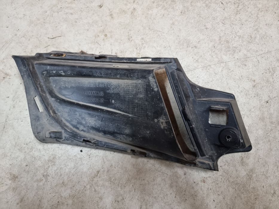 Заглушка бампер Renault Megan gtline 622558351r