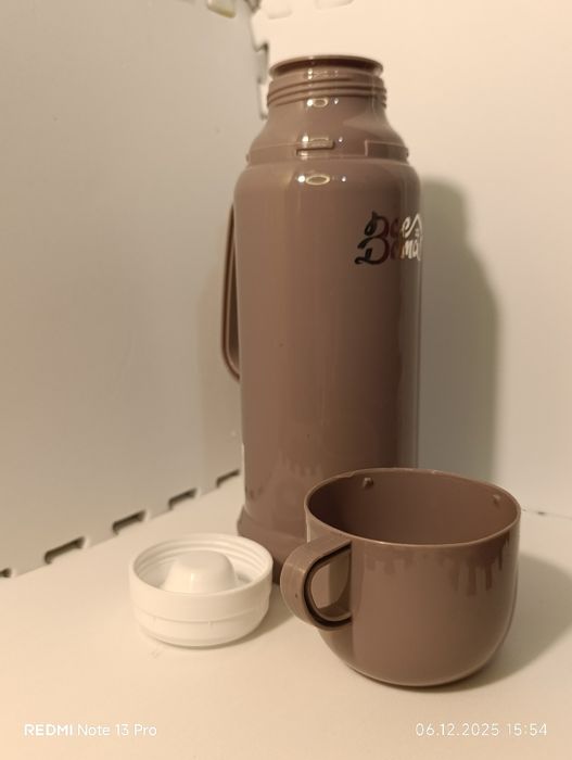 Термос для напоїв та їжі