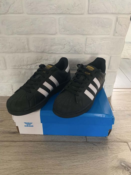 Adidas Superstary 43 1/3