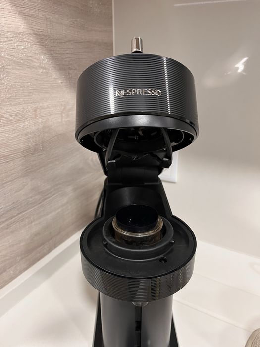 Maquina de cafe Nespresso Vertuo