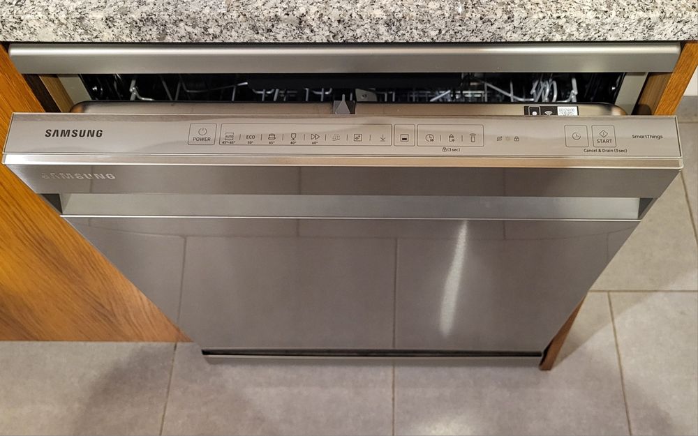 Máquina de Lavar Loiça Samsung DW60A8060FS – Classe B – Wi-Fi