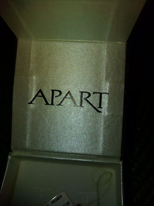 Srebrna przywieszka do bransoletkii.