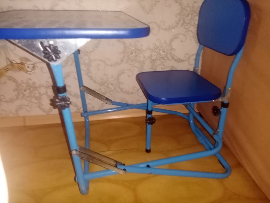 Детский раскладной столик