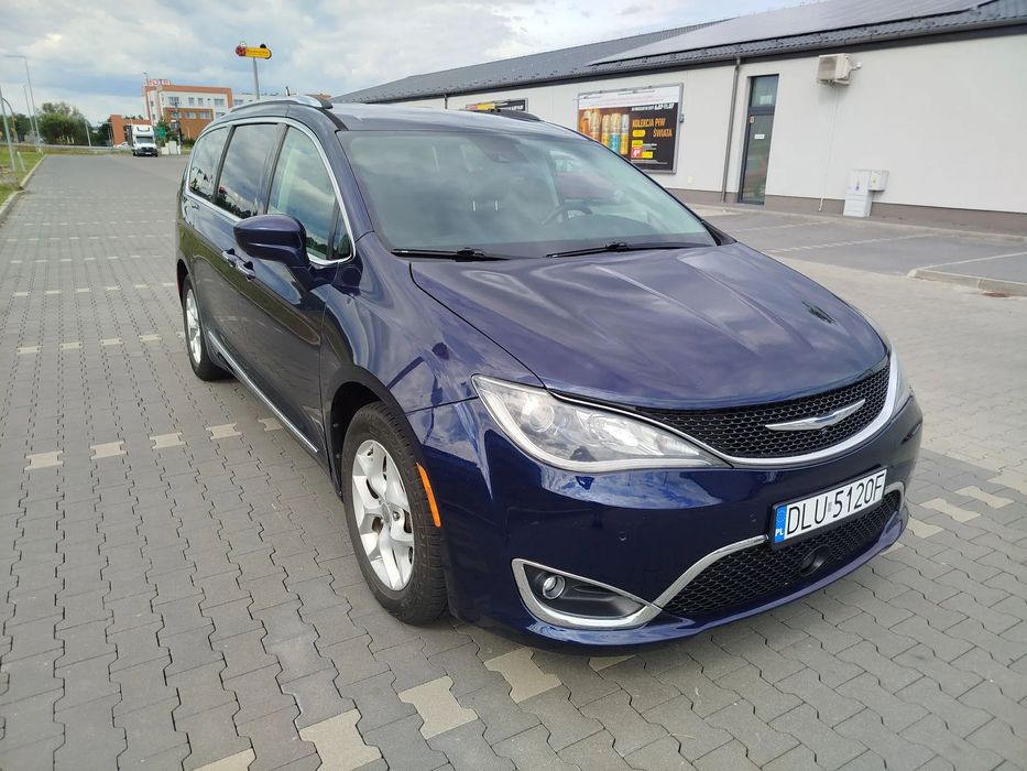 Chrysler Pacifica