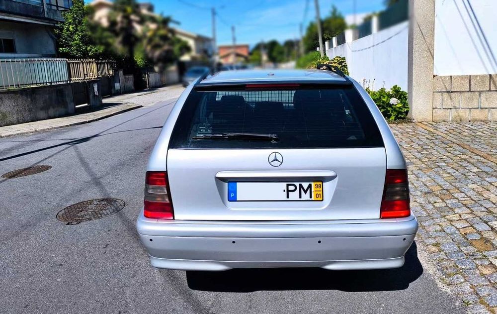 Mercedes-Benz C 250 — fotografia 7