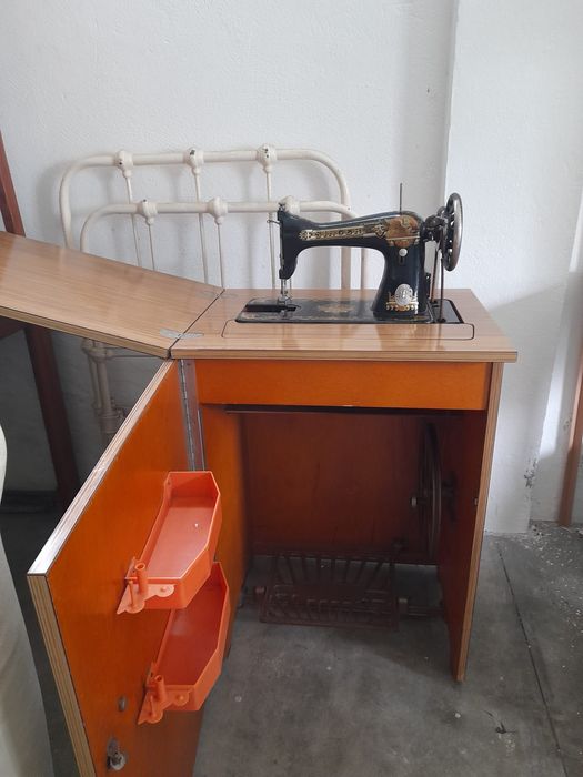 Máquina costura Singer