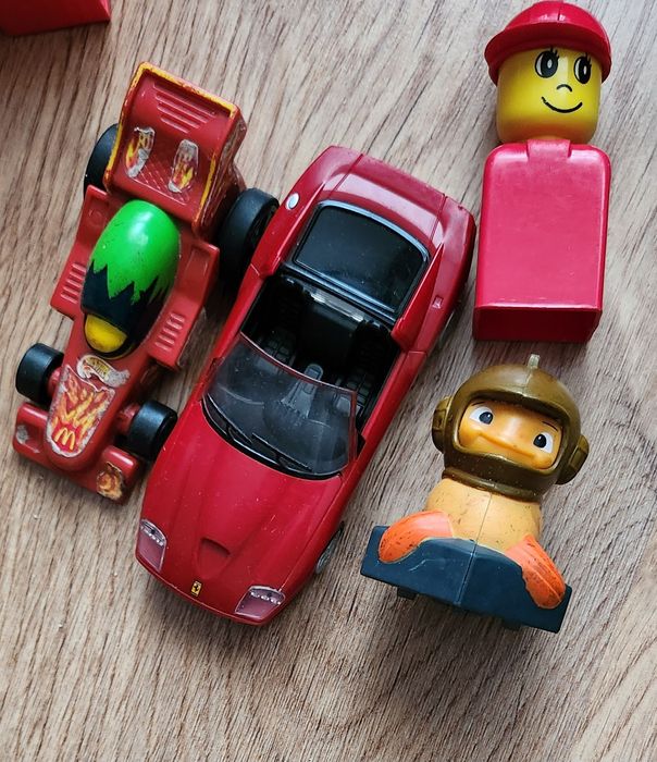 Klocki duże + samochodziki