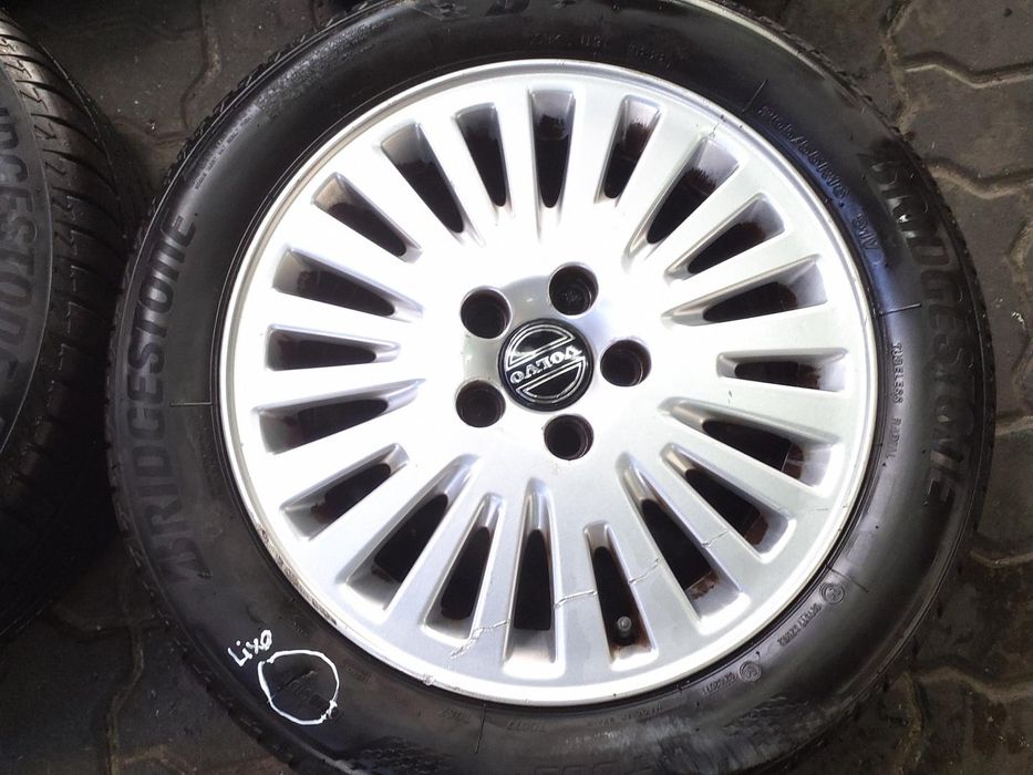 Jantes Volvo R16 Com Pneus 205/55 Furação 5X108